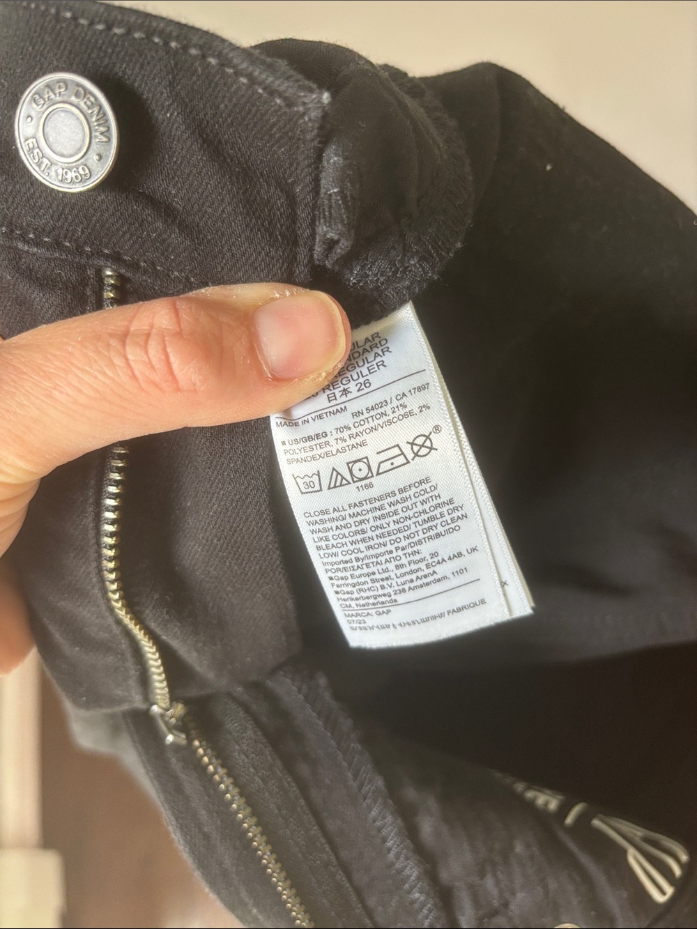 GAP Black True Skinny High Rise Jeans - Picture 3 of 6